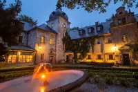 Zamek Kliczków Hotels in Kliczkow