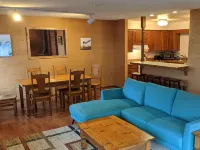 Live like an Executive & sleep like a King Hotels in Wallace