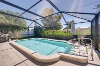 Updated Naples Retreat w/ Private Pool & Patio! - Wifi
