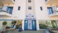 Daebudo (Yeongheungdo) Lovely Pet 108 Dog Pension Hotels near Seonjaedo