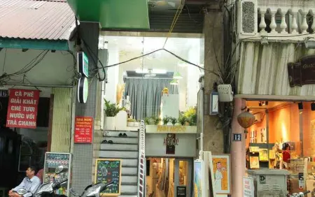 Simple Hostel