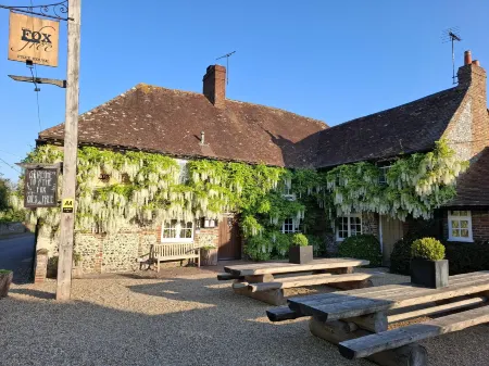 The Fox Goes Free Отели в г. Кокинг