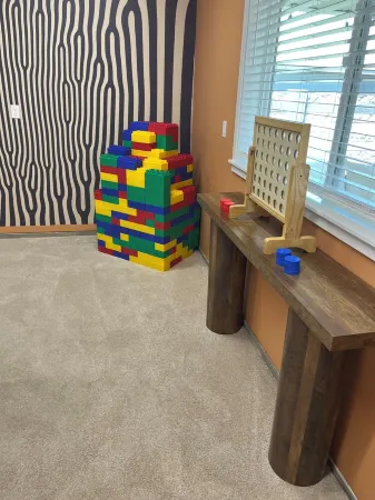 Icon Escape - 3 bedroom family home - Ideal Kennewick location - Sleeps 8