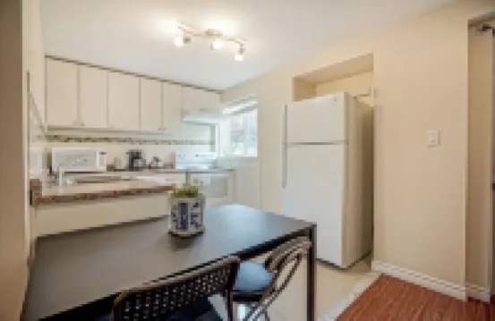 Spacious Queen Bedroom Walk-out Unit