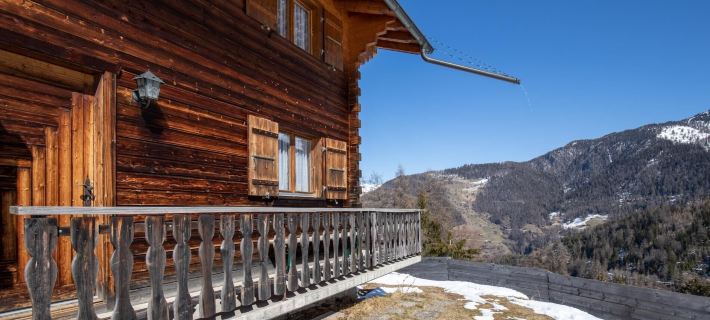 Chalet la Caleche Hotels in Riddes