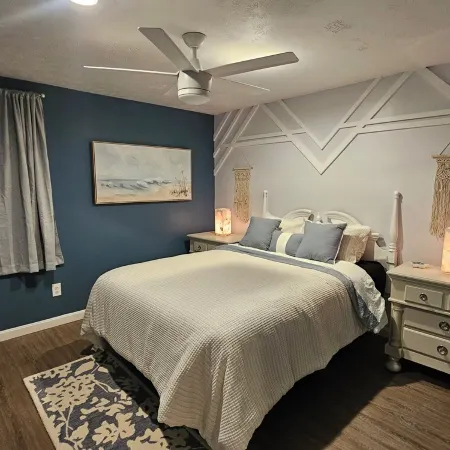 Cozy Coastal 2-bedroom condo with AC, WiFi in welcoming Saco