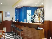 Hotel Cordón - ที่มีบาร์