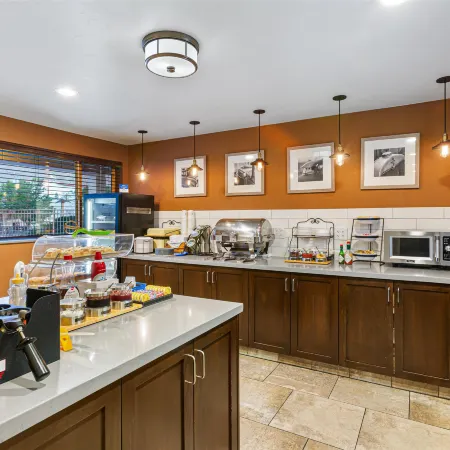 Best Western Hi-Desert Inn
