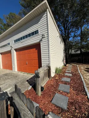 Central Pensacola Studio, Groovy & Spacious