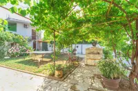 Apartments Lilic 5 / floor apartment Hotels in 