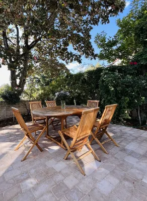 Grande Maison A Louer - A 10 MIN DU Chateau DE Versailles - JO Paris 2024 Hotels in Le Chesnay