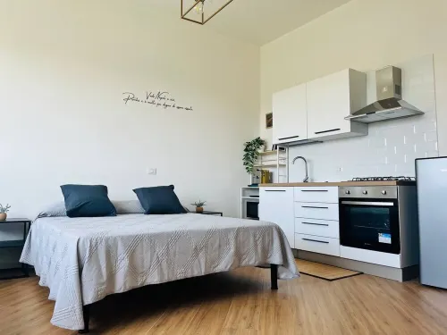 See Naples and live apartment