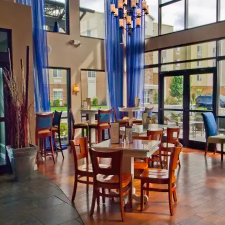 DoubleTree by Hilton Hotel Buffalo - Amherst