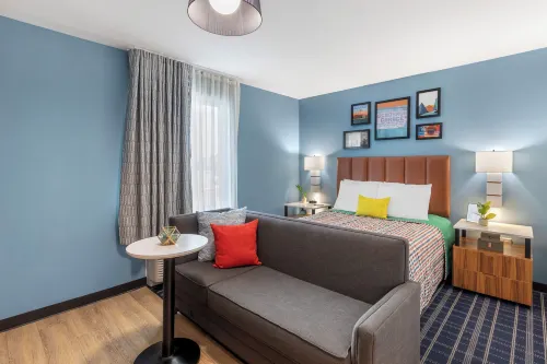Uptown Suites Extended Stay Charlotte NC - Concord