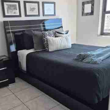 Gorgeous Gulf-View condo in Fort Myers Beach Florida Rooms