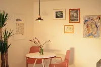 Jones Surf Shack South Bay Hotels in Del Aire