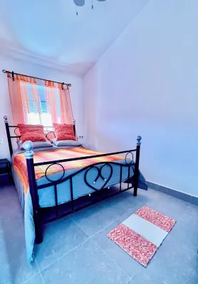 Rambla Retreats apt Naranja, shared pool, hot tub, amazing views, Rambla de Oria