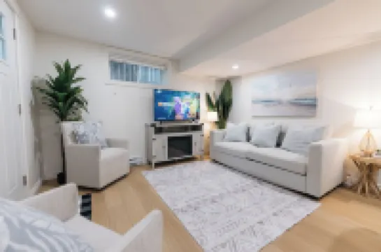 Coastal Cove; A Tranquil Getaway