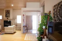Casa del Artista - Spacious 3-bedroom house in delightful Santa Fe! Hotels in Agua Fria
