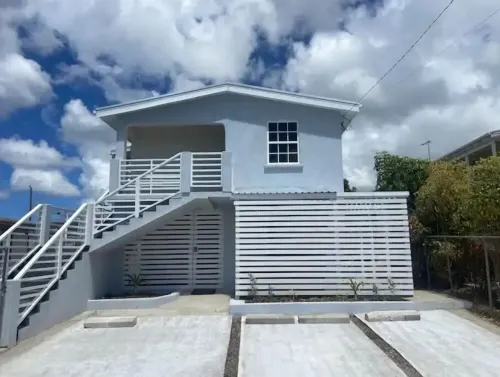 Seavetri Two - Modern apartment near serene beach and town centre