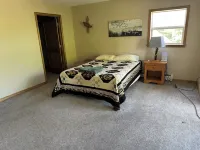 Specious 7 bedroom house in Gould City. Centrally located for your UP adventures