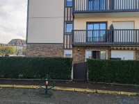 2 steps from the beach!