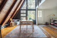 Black Pines A-Frame – A Cozy Catskills Retreat