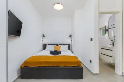 3 minutes from the beach: lovely studio apartment Brijuni Islands 주변 호텔