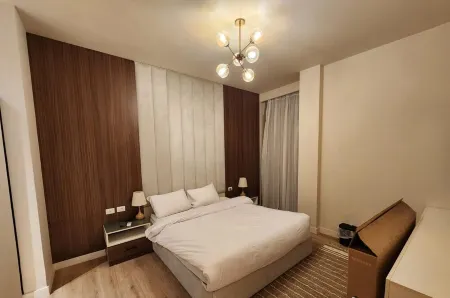 3-bedroom apartment with AC, WiFi in Allegria-Sheikh Zayed