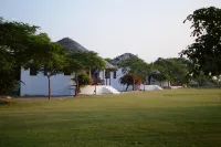 Kutch Safari Resort Hotels in Kachchh