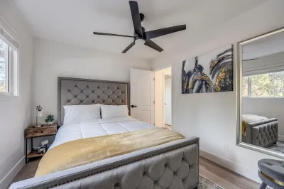 Cozy Ski Oasis. Luxury 3 Bedroom 1 Bath SFH. Prof Clean. Near Heavenly Ski Hotel in zona Tallac Historic Site