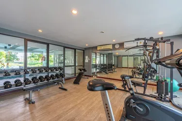 รูปภาพของClean & New 1BR PoolView with 1000/500mbps WiFi  and 2Min walk to Boat Avenue