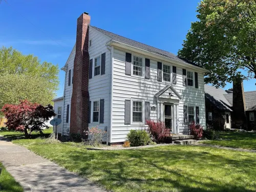 3-bedroom house 2 blocks from MGH on wonderful family-friendly street!