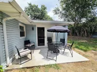 Spacious & beautiful 4-bedroom in a peaceful Severn, close to DC & Baltimore Hotels in Severn