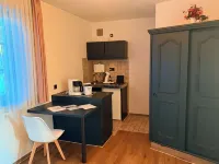 In & Out boarding house comfort room Hotels in Stolberg