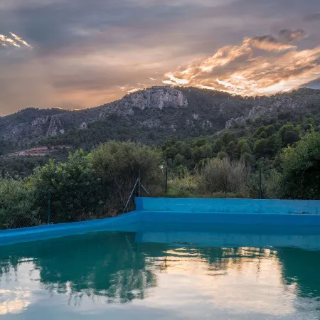 La Sonora, rural house with wonderful views and natural swimming pool. Reconnection! Отели рядом с достопримечательностью «Alto De Pipa»