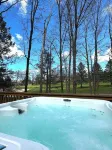 Cozy Chalet w/ HOT TUB just steps from Shanty Creek Resort