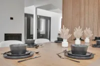 Suncrest Solace. Lake. Pool. Spa. Luxury. Yours.