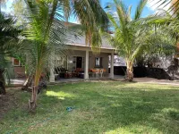 Charming 3 bedroom villa with WiFi and AC in La Gaulette Sea and mountain view