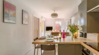 Cosy Apartment with Large Balcony and Private Parking