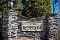 Luxury large 2-bedroom condo Mountain Views Ski in/out Sugar Mountain Banner Elk Hotels near Sugar Mountain Ski Resort