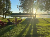 Trent River Retreat – Peaceful Waterfront Cottage with Private Dock, Sunroom