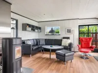 "Elline" - 200m from the sea - Homestays