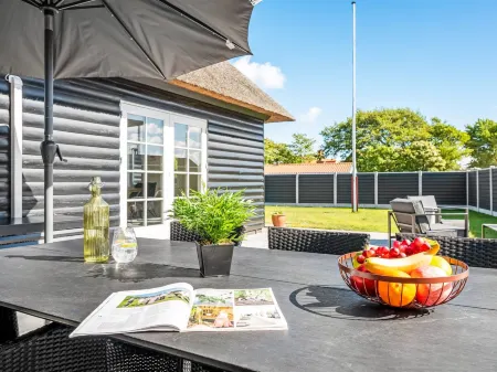 "Aila" - 1.4km from the Sea