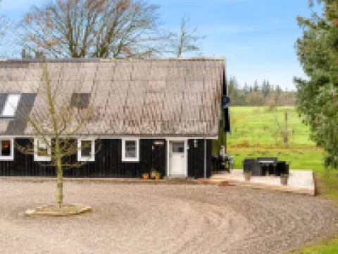 "Thorgot" - 3km from the sea Hotels in Pandrup