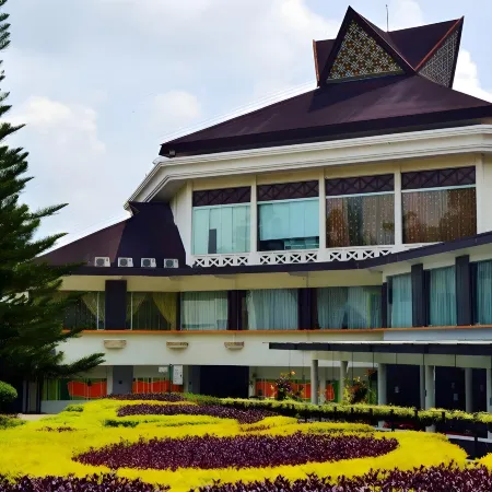 Mikie Holiday Resort & Hotel