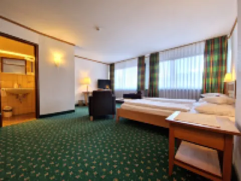 Badhotel Restaurant Stauferland Hotel di Bad Boll