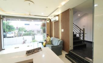 Hotel Hari Kripa Dham Near Prem Mandir by Hrg