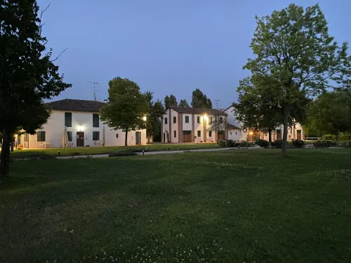 Agriturismo Con Piscina Immerso Nella Natura la Bisa - Homestays