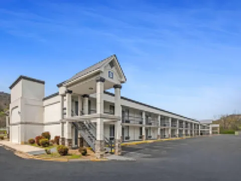 Quality Inn Hotels in Dalton